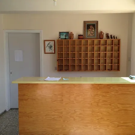 Constantaras بروتاراس