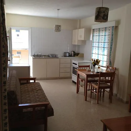 Appartement Constantaras