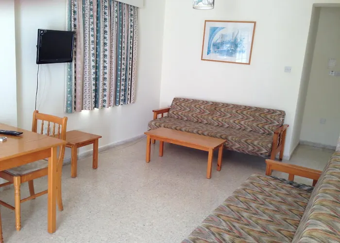Constantaras Appartement Protaras